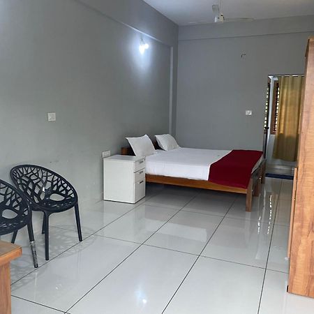 Hollywood Rooms Szultán Bathery Kültér fotó