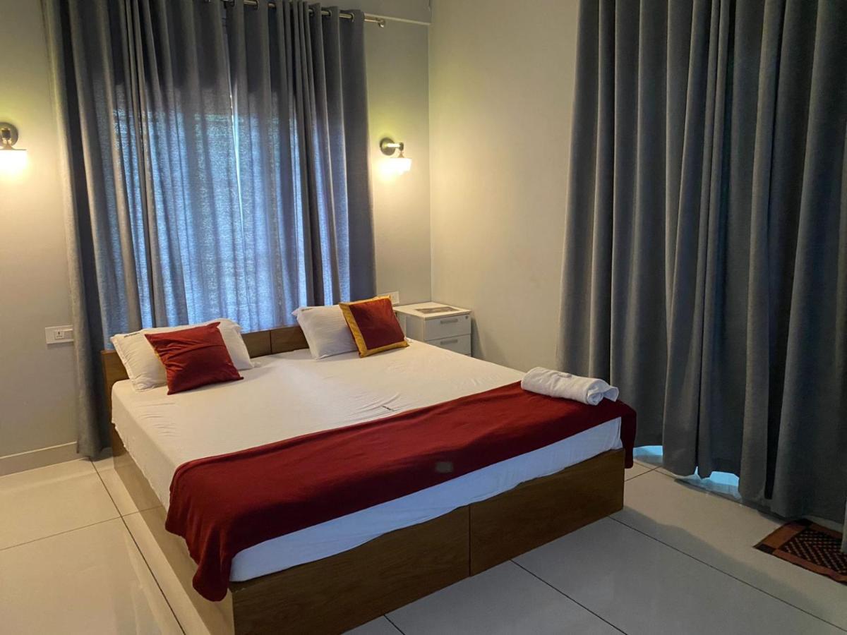 Hollywood Rooms Szultán Bathery Kültér fotó