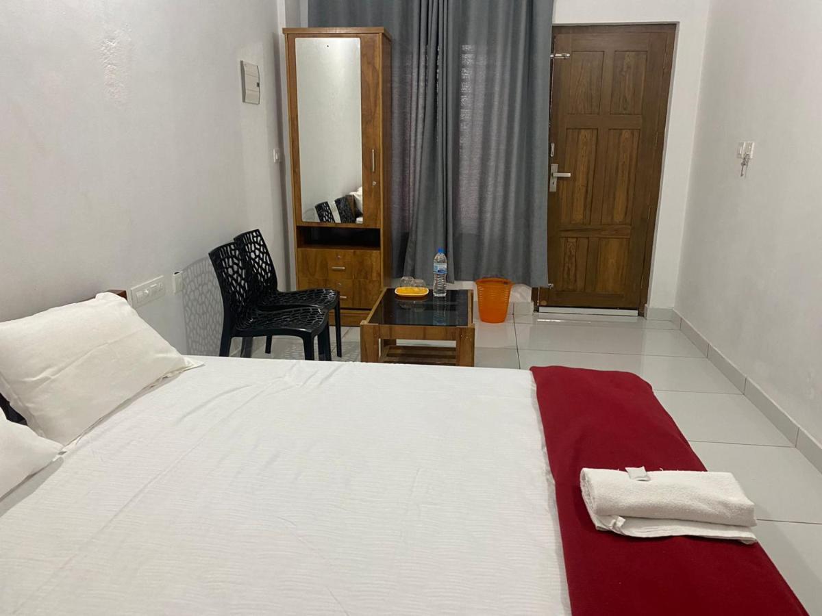 Hollywood Rooms Szultán Bathery Kültér fotó